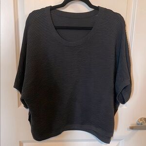 Oversized Babaton Ribbed Short Sleeve Shirt